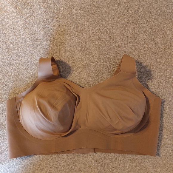 SOLD Evelyn and Bobbie bundle xl (4) beyond bras. - Picture 9 of 13